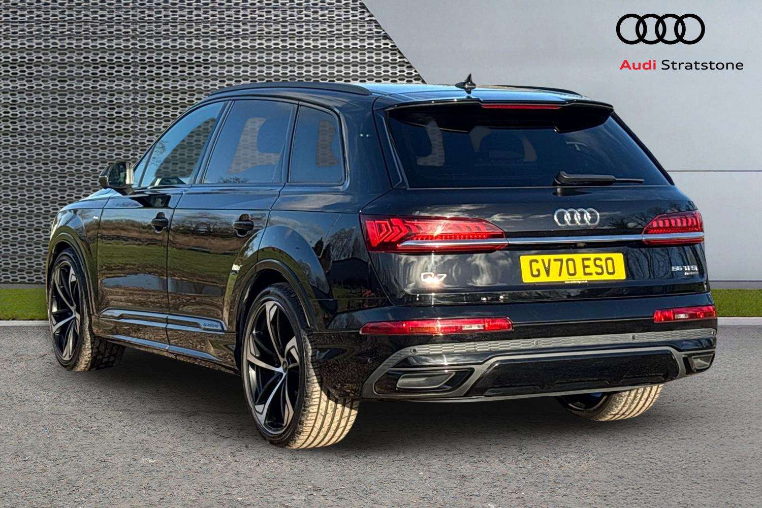 Used Audi Q7 2020 for sale - 76902299: Photo 3
