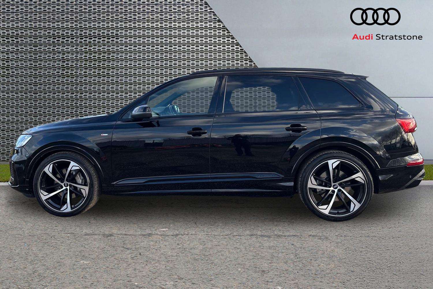 Used Audi Q7 2020 for sale - 76902299: Photo 8