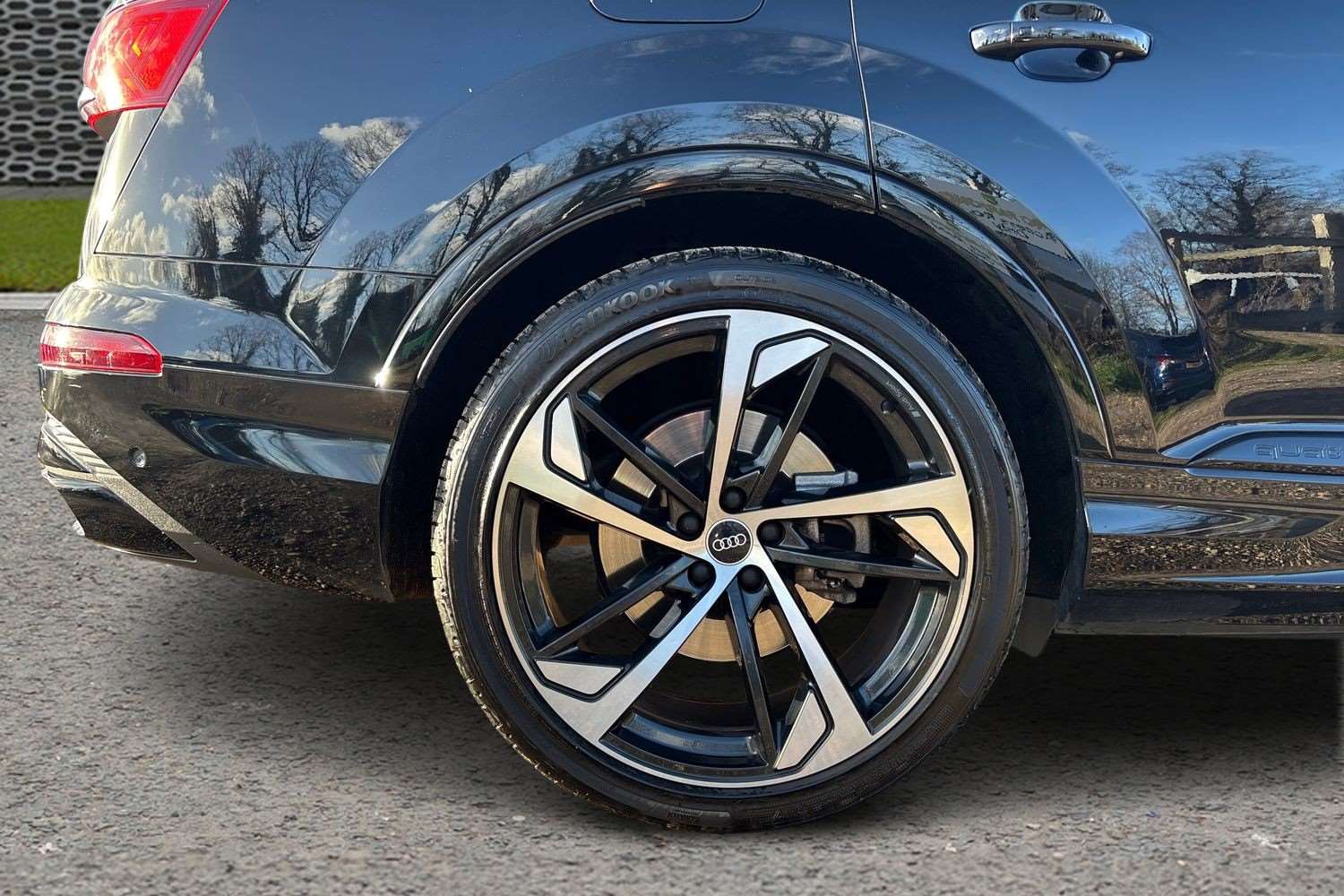 Used Audi Q7 2020 for sale - 76902299: Photo 9