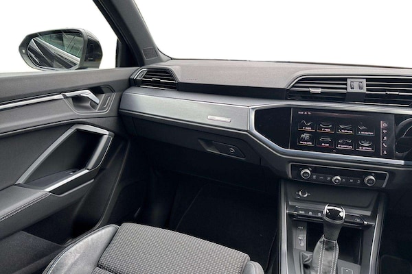 Used Audi Q3 2020 for sale - 76272051: Photo 19