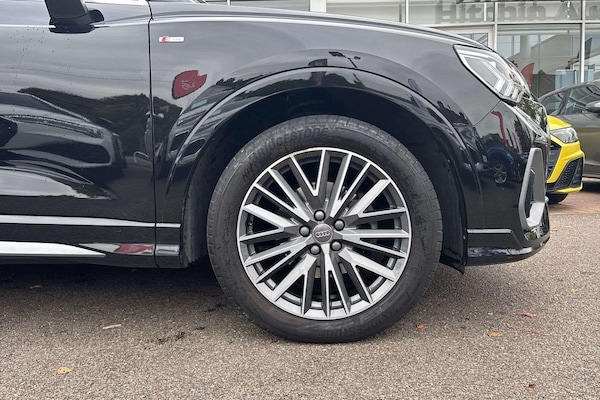 Used Audi Q3 2020 for sale - 76272051: Photo 5