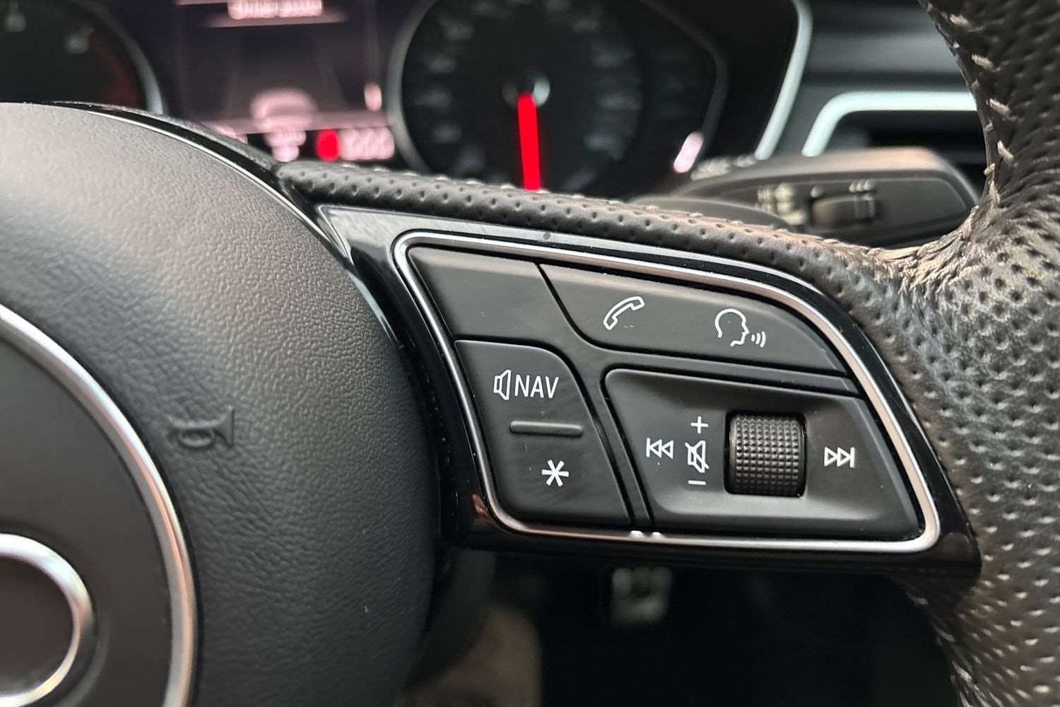 Used Audi A4 2019 for sale - 76692020: Photo 17