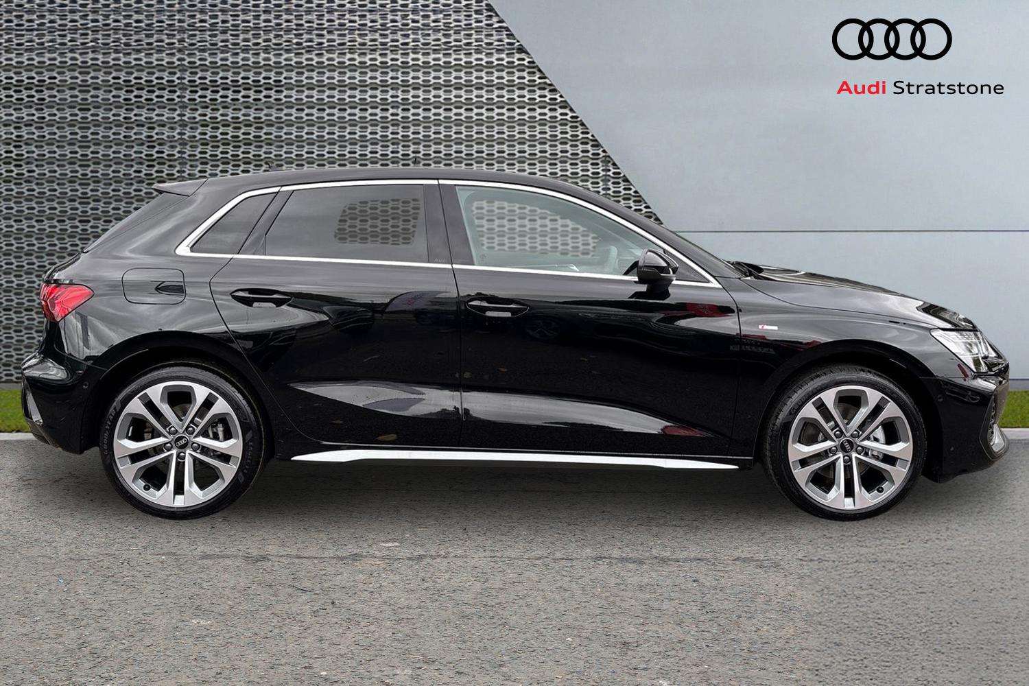 Used Audi A3 2025 for sale - 76390599: Photo 4