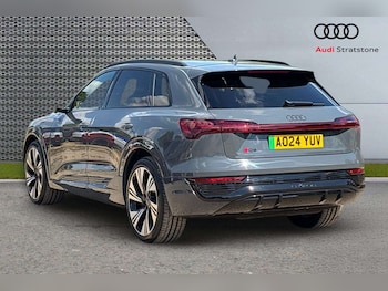 Used Audi Q8 2024 for sale - 79467122: Photo