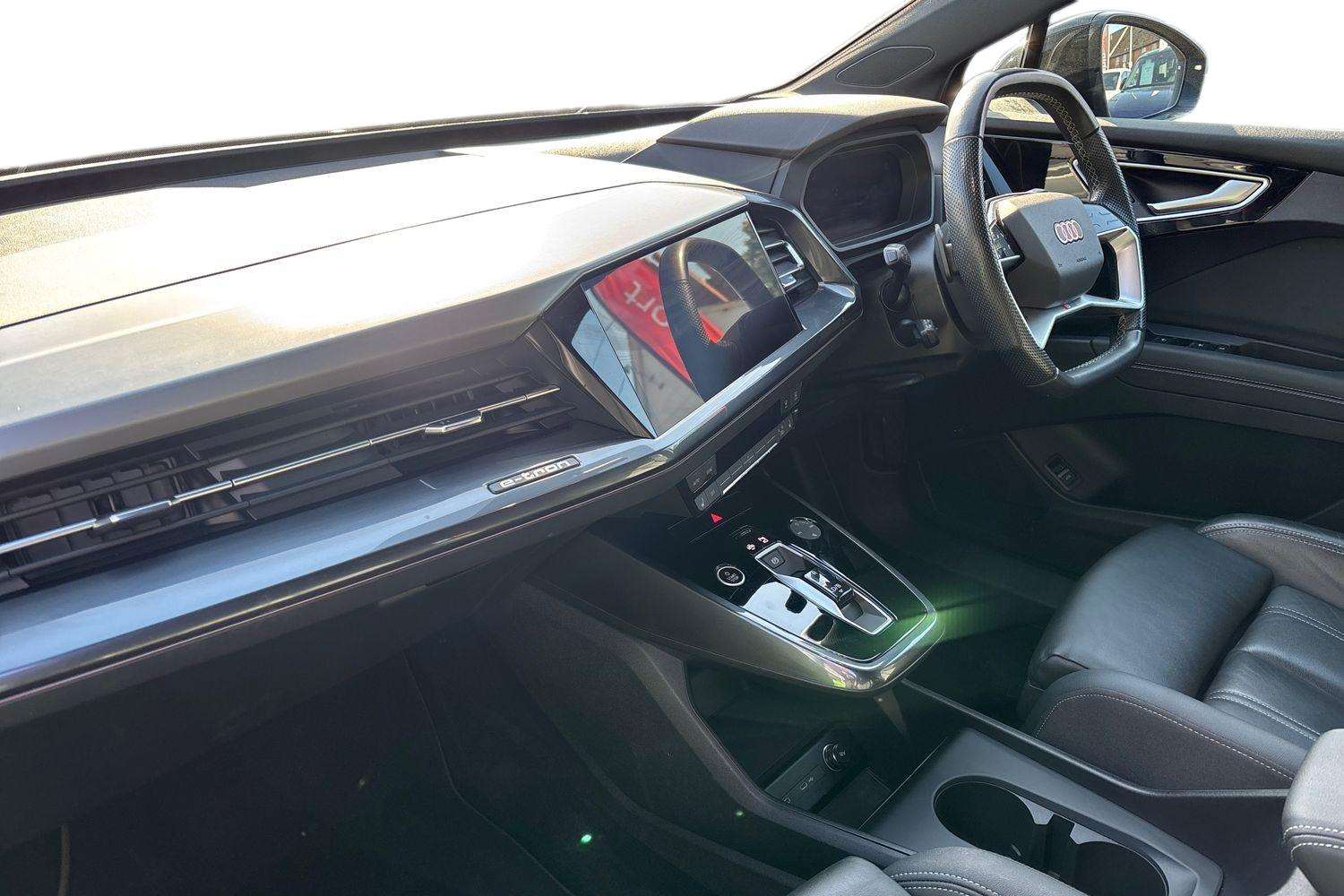 Used Audi Q4 e-tron 2024 for sale - 78173620: Photo 2