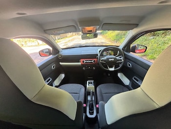 Used Dacia Spring 2025 for sale - 79195877: Photo