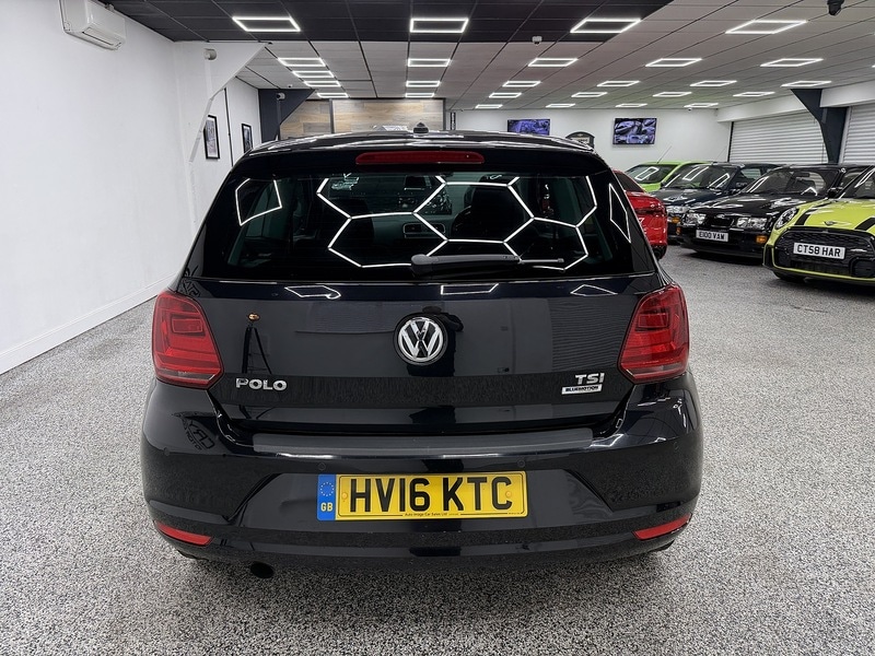 Used Volkswagen Polo 2016 for sale - 76707315: Photo 4