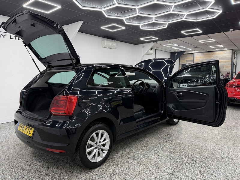 Used Volkswagen Polo 2016 for sale - 76707315: Photo 9