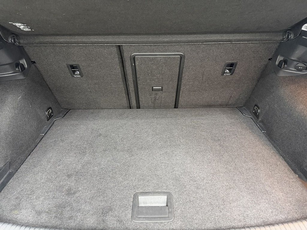 Used Volkswagen Golf 2017 for sale - 77195327: Photo 17