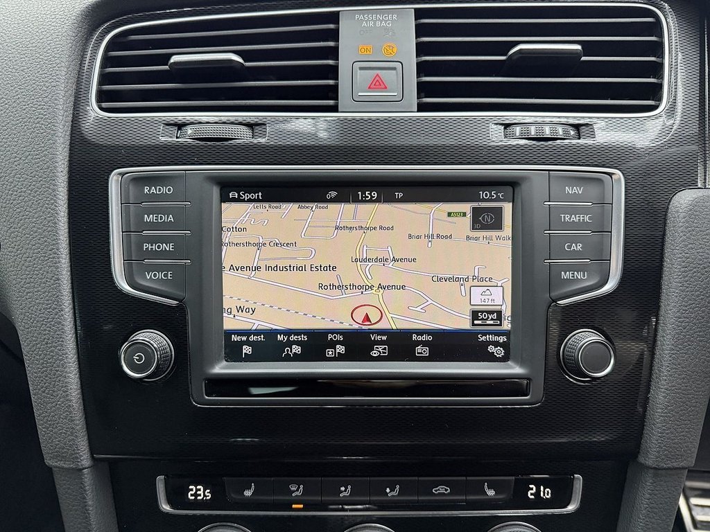 Used Volkswagen Golf 2017 for sale - 77195327: Photo 24