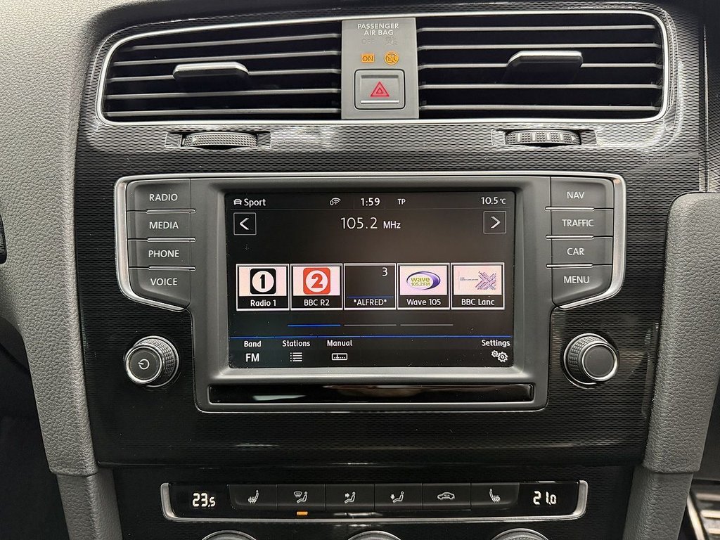 Used Volkswagen Golf 2017 for sale - 77195327: Photo 25