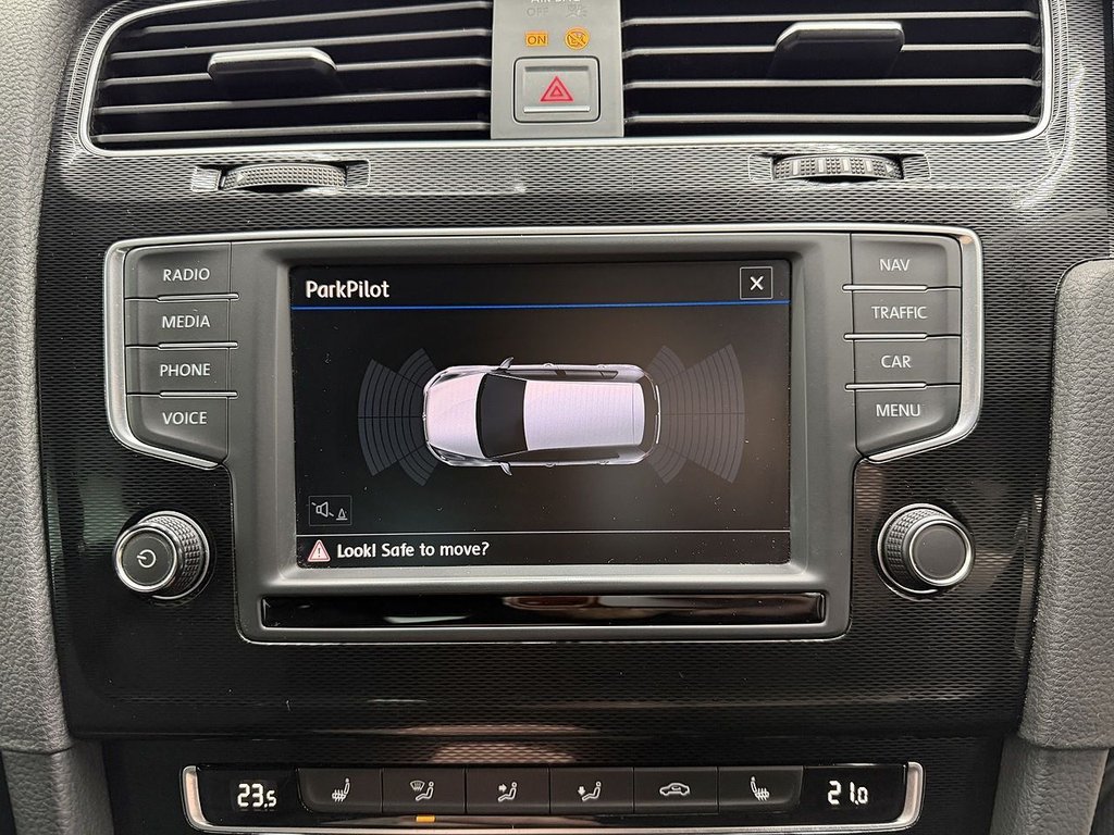 Used Volkswagen Golf 2017 for sale - 77195327: Photo 30