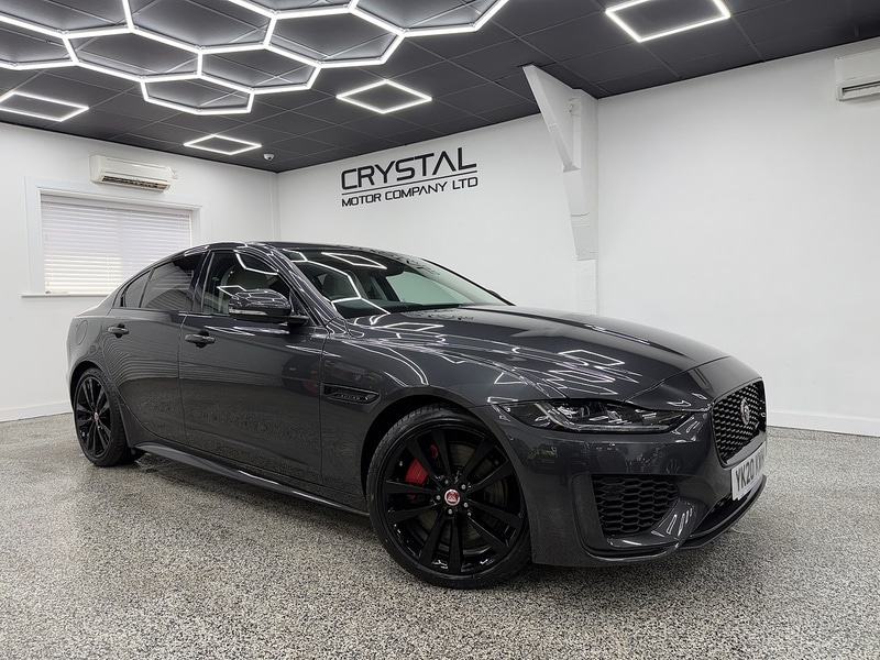 Used Jaguar XE 2020 for sale - 76707319: Photo 1