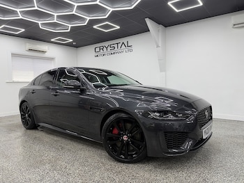 Used Jaguar XE 2020 for sale - 76707319: Photo