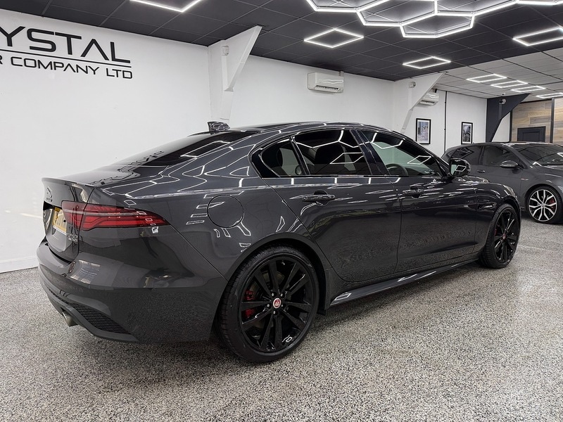 Used Jaguar XE 2020 for sale - 76707319: Photo 3