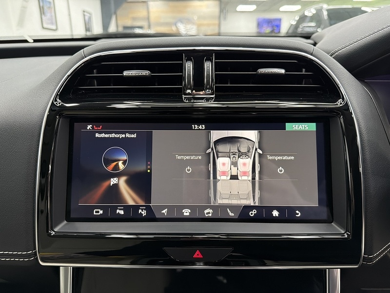 Used Jaguar XE 2020 for sale - 76707319: Photo 36