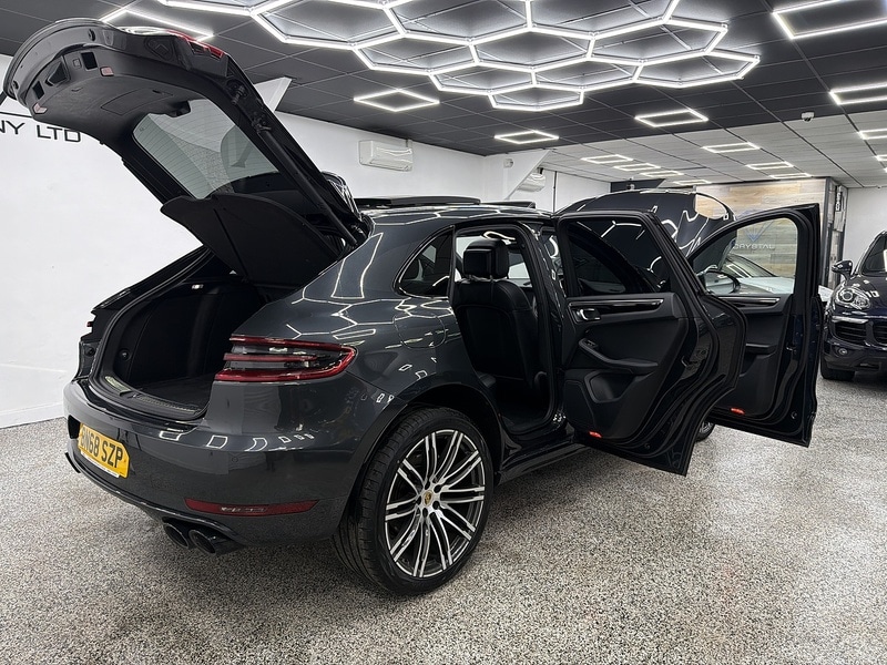 Used Porsche Macan 2018 for sale - 76707317: Photo 10