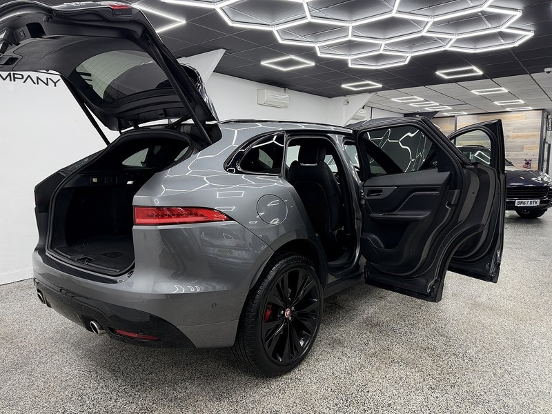 Used Jaguar F-Pace 2017 for sale - 77135594: Photo 10