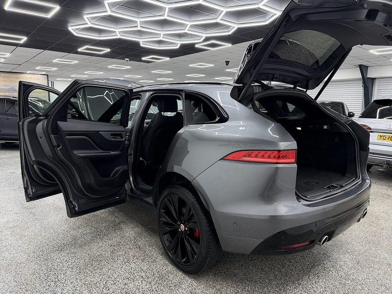Used Jaguar F-Pace 2017 for sale - 77135594: Photo 12