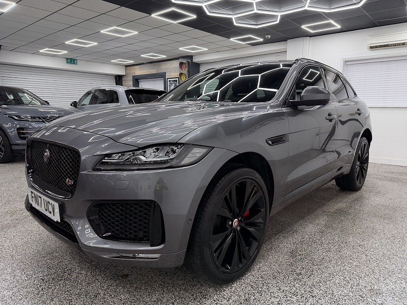 Used Jaguar F-Pace 2017 for sale - 77135594: Photo 6