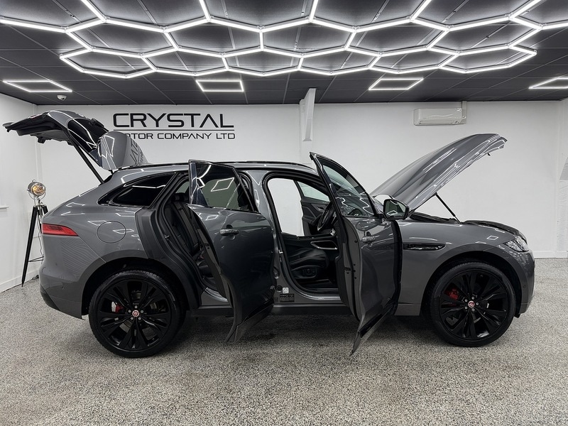 Used Jaguar F-Pace 2017 for sale - 77135594: Photo 9