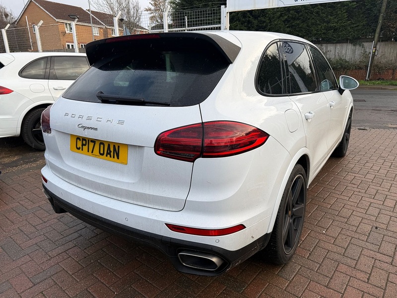 Used Porsche Cayenne 2017 for sale - 76853374: Photo 3