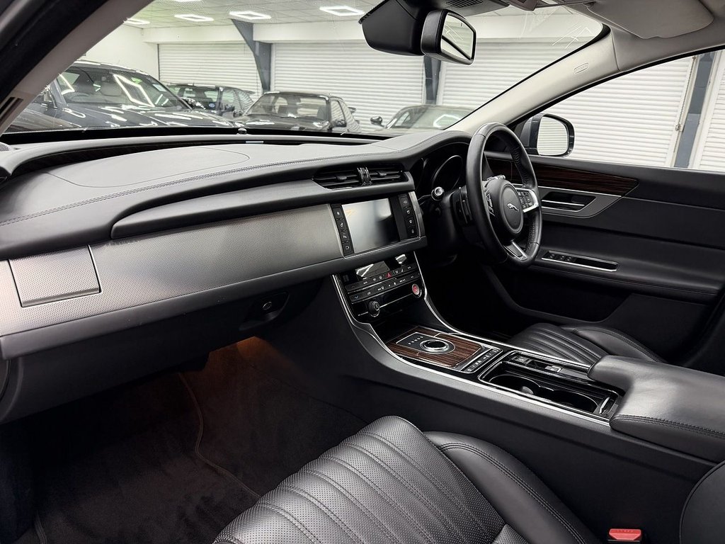 Used Jaguar XF 2018 for sale - 77195319: Photo 18