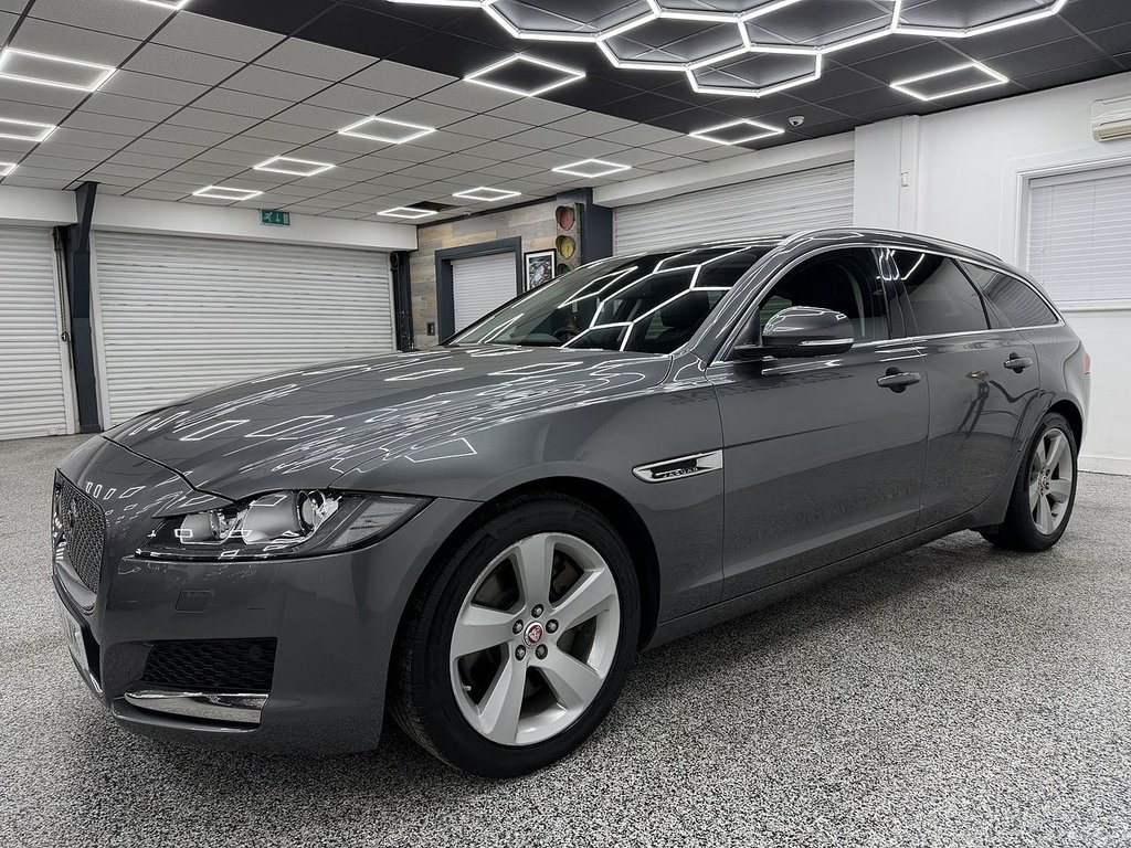 Used Jaguar XF 2018 for sale - 77195319: Photo 5
