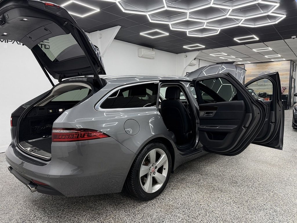 Used Jaguar XF 2018 for sale - 77195319: Photo 8