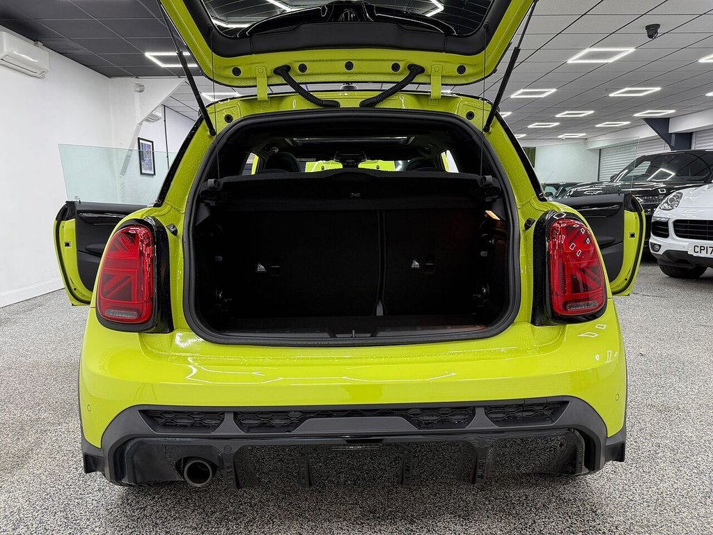 Used MINI Hatch 2023 for sale - 77195286: Photo 11