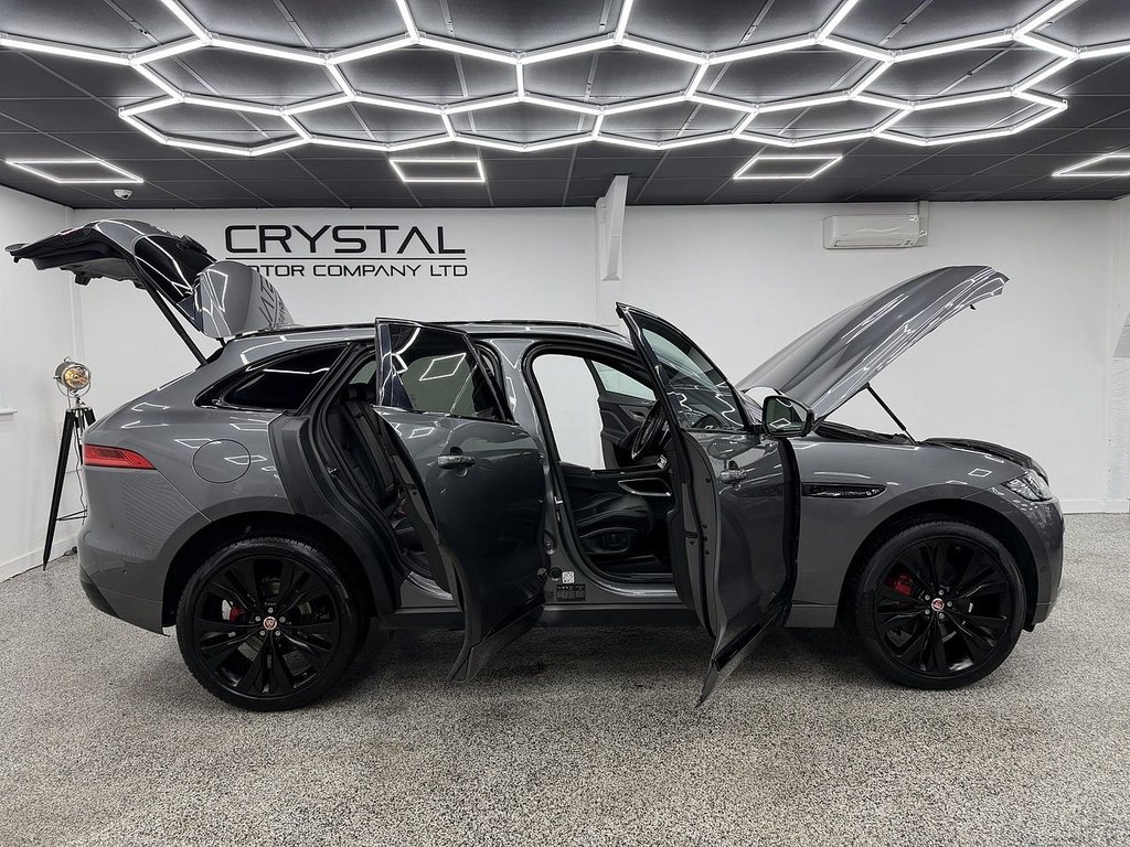 Used Jaguar F-Pace 2017 for sale - 77195288: Photo 9