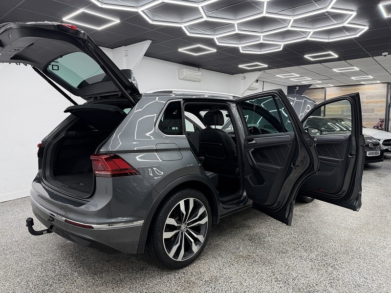 Used Volkswagen Tiguan 2020 for sale - 76758763: Photo 10
