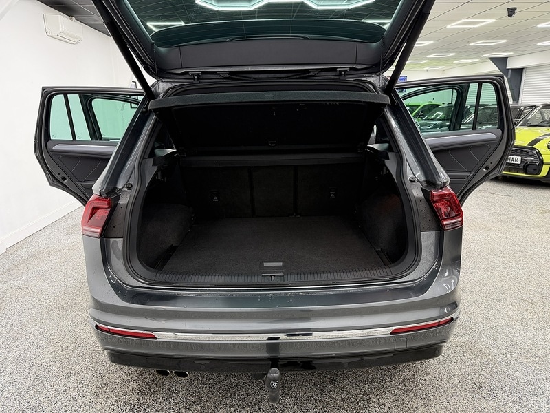 Used Volkswagen Tiguan 2020 for sale - 76758763: Photo 11