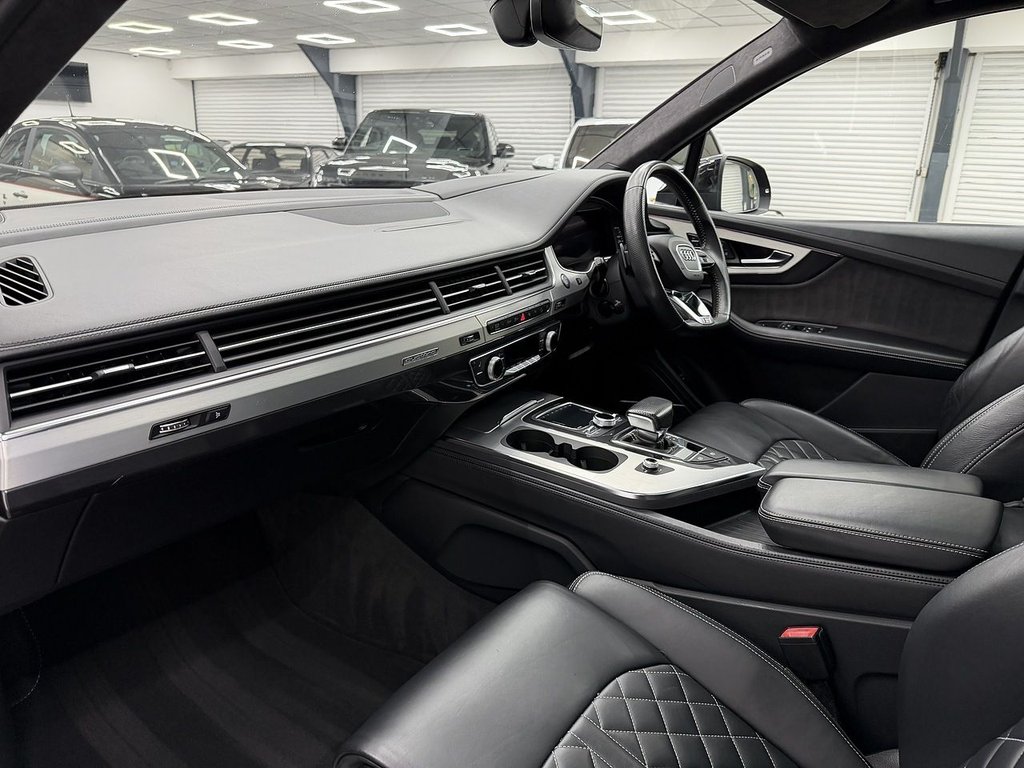 Used Audi Q7 2018 for sale - 77231923: Photo 25