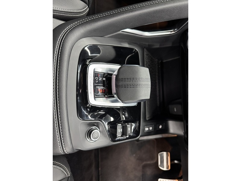 Used Jaguar E-Pace 2021 for sale - 76707230: Photo 21