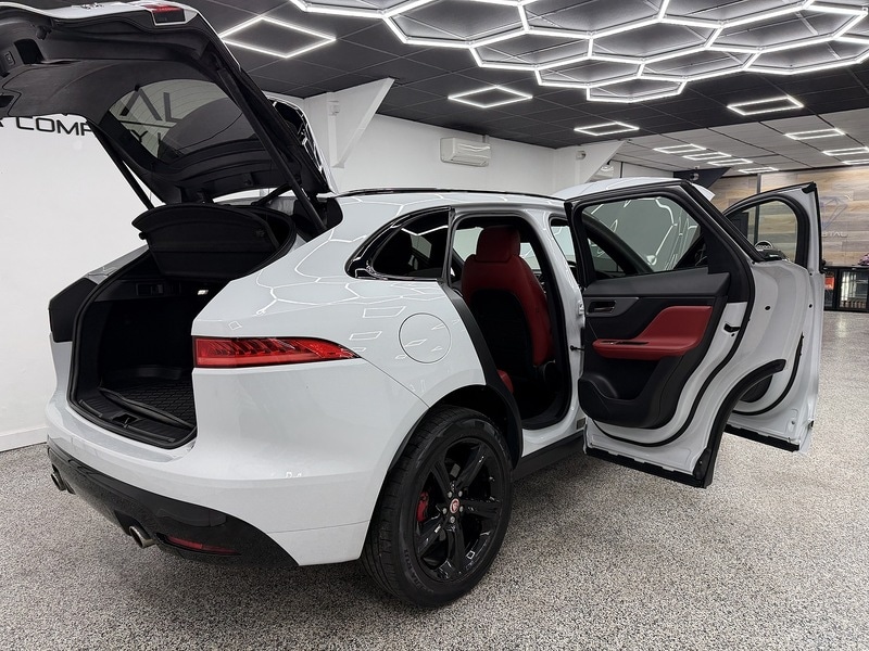 Used Jaguar F-Pace 2016 for sale - 76707243: Photo 10