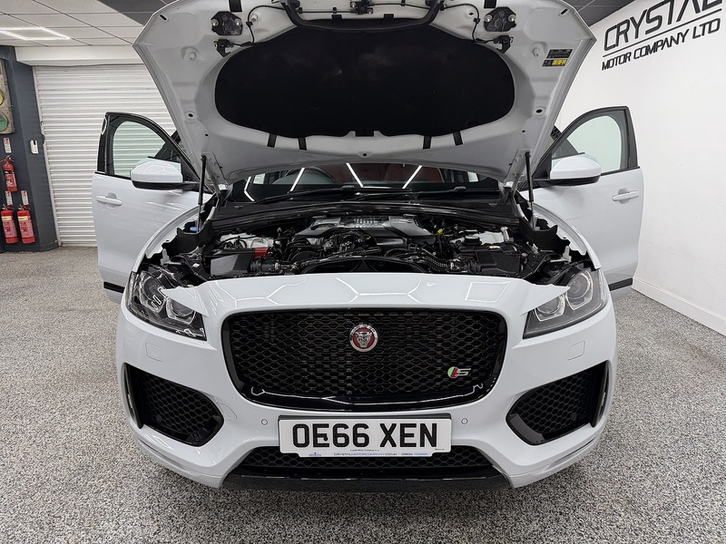 Used Jaguar F-Pace 2016 for sale - 76707243: Photo 14