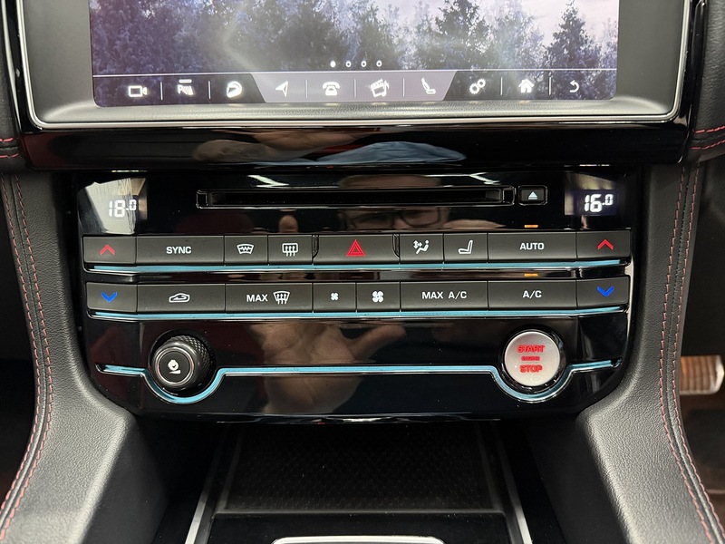 Used Jaguar F-Pace 2016 for sale - 76707243: Photo 23