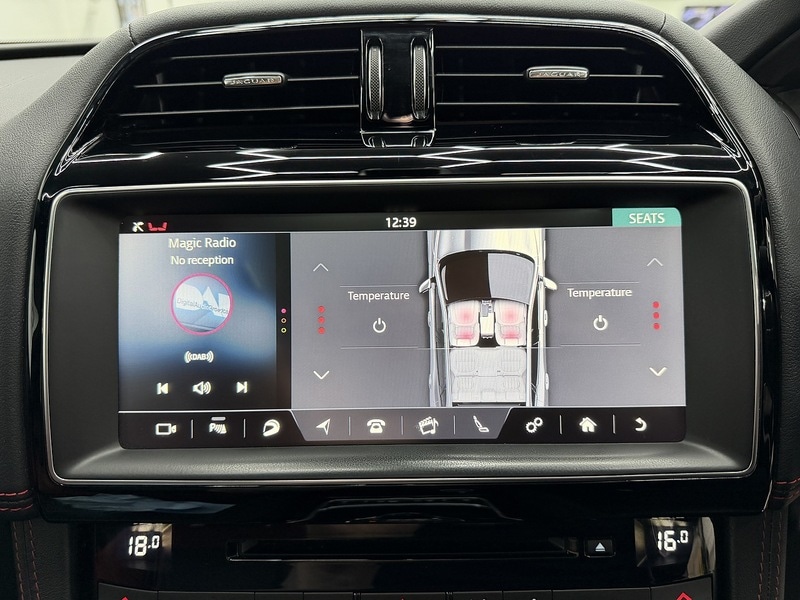 Used Jaguar F-Pace 2016 for sale - 76707243: Photo 29