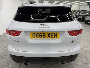 Used Jaguar F-Pace 2016 for sale - 76707243: Photo