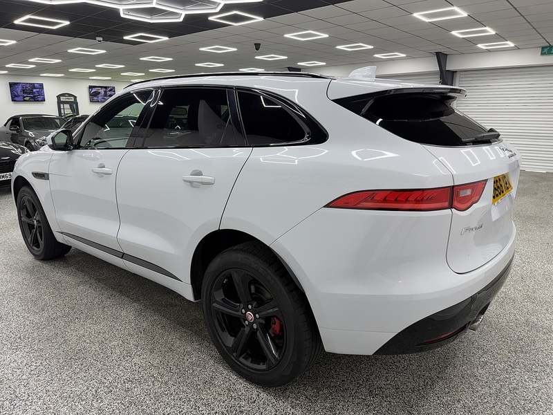 Used Jaguar F-Pace 2016 for sale - 76707243: Photo 5