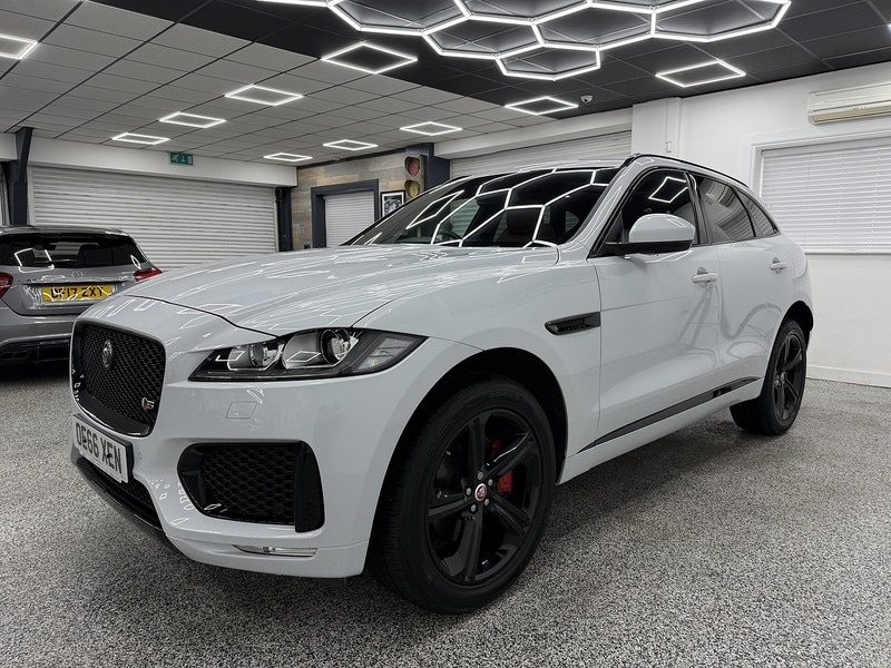 Used Jaguar F-Pace 2016 for sale - 76707243: Photo 6