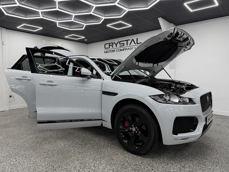 Used Jaguar F-Pace 2016 for sale - 76707243: Photo 8