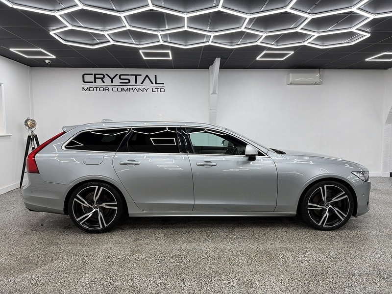 Used Volvo V90 2019 for sale - 77164674: Photo 2