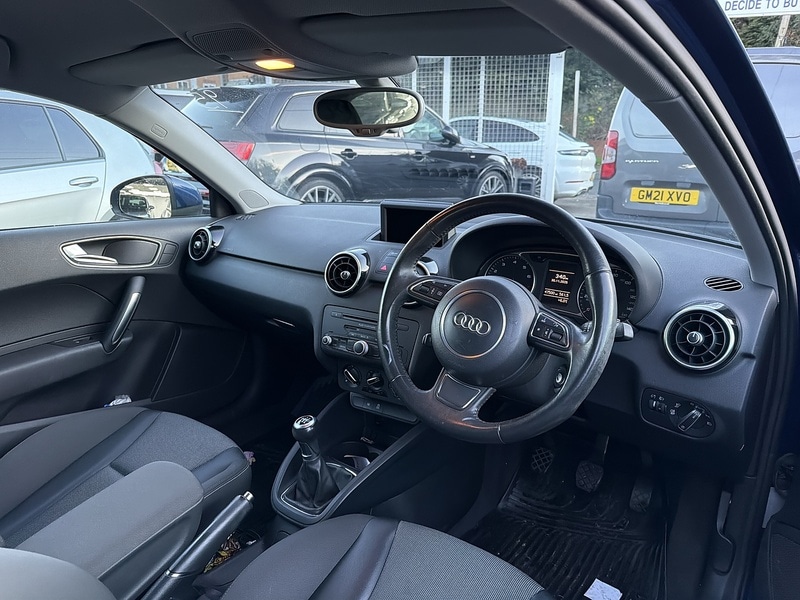 Used Audi A1 2011 for sale - 76763213: Photo 5