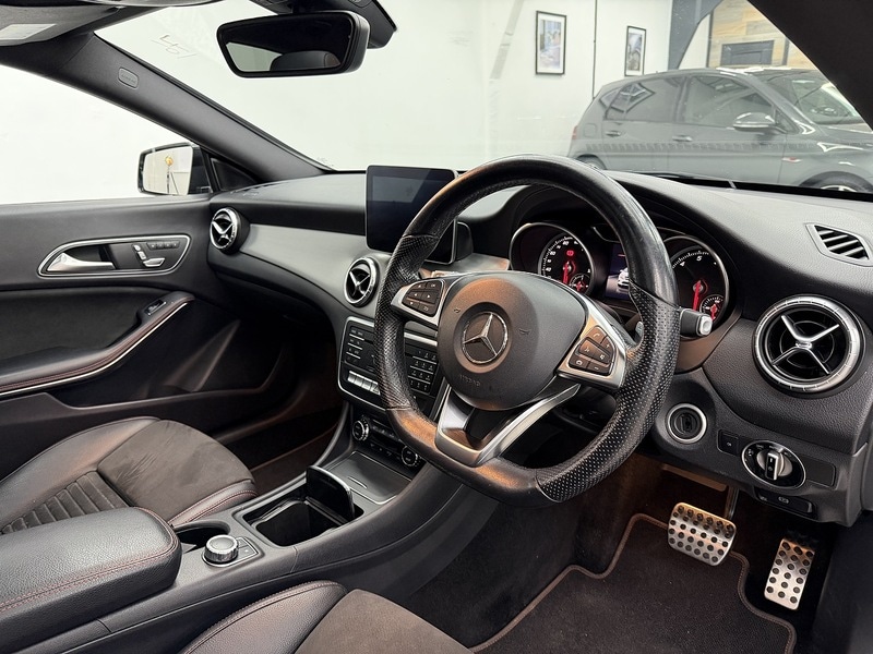 Used Mercedes-Benz CLA 2018 for sale - 76707259: Photo 15
