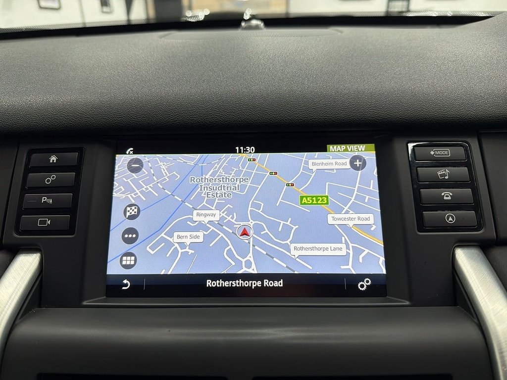 Used Land Rover Discovery Sport 2017 for sale - 77195274: Photo 30