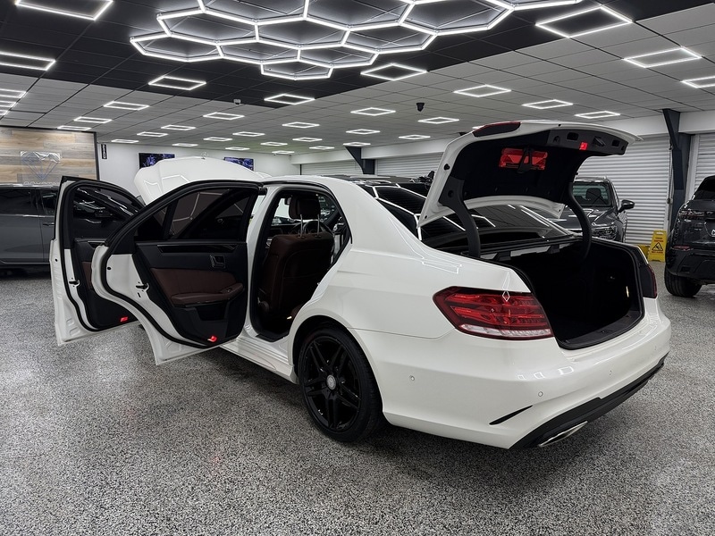Used Mercedes-Benz E Class 2015 for sale - 76808345: Photo 12