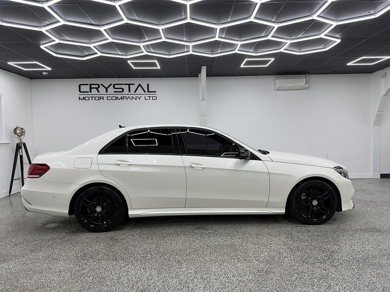 Used Mercedes-Benz E Class 2015 for sale - 76808345: Photo 2