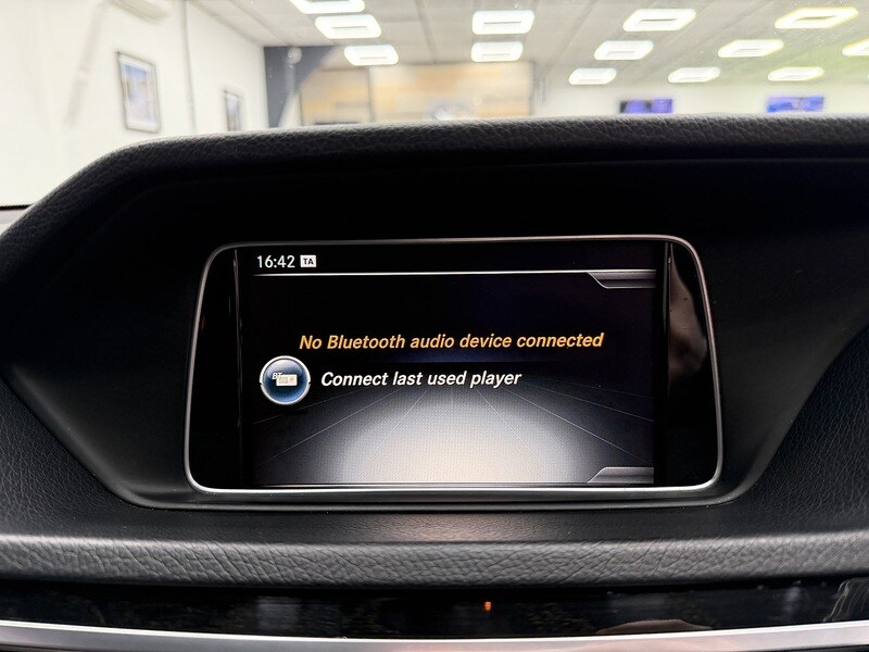 Used Mercedes-Benz E Class 2015 for sale - 76808345: Photo 24